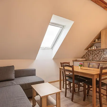 Holy Harmony Apartment *